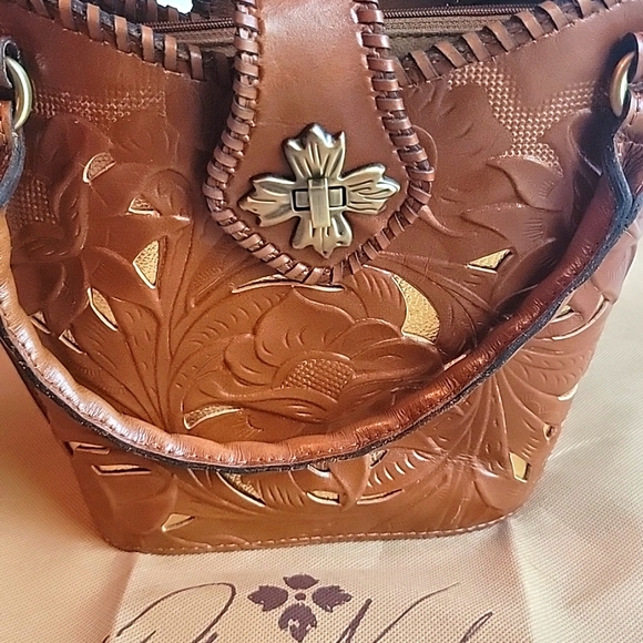 Patricia Nash Leather Cut Out Tooled Ninetta Tote Bucket Hobo Bag Tan - Picture 6 of 13